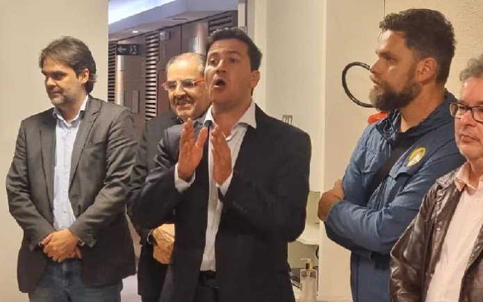 Quem vai ficar com o PSB do Paraná?