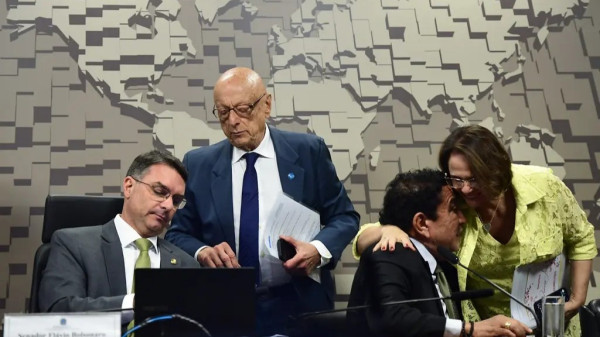 Apresentação de Provas Contra Moraes Empaca: Barreira Legal e Temor do STF no Centro do Debate