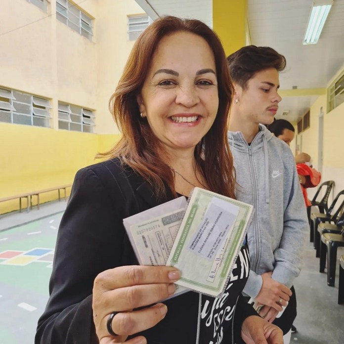 Rosane Ferreira pode despendurar as chuteiras