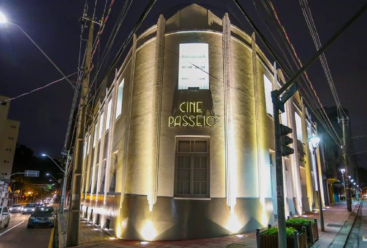 Curitiba Troca Ingressos de Cinema por Brinquedos: Campanha Solidária Abrace o Dia das Crianças e o Natal