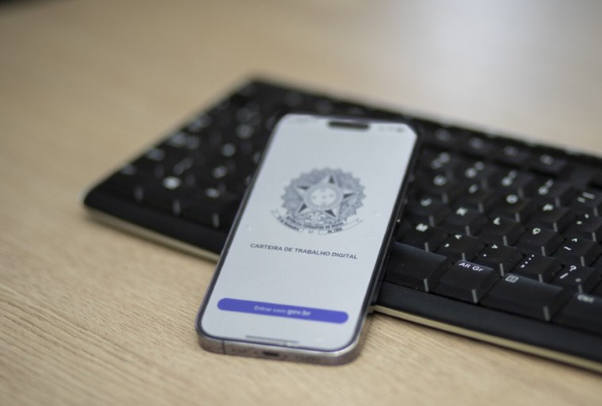 Paraná Surpreende: Criação de Empregos Formais Ultrapassa 120 Mil em 2025