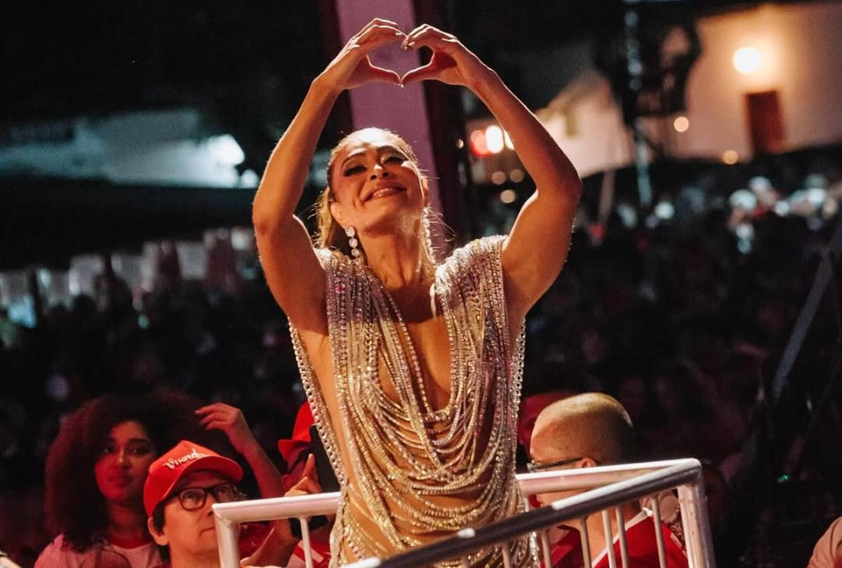 Juliana Paes de Volta à Viradouro: Samba Divide Opiniões e Rende Comparações com Virginia Fonseca