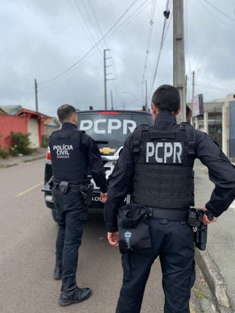 PCPR prende dois homens durante ação contra o tráfico de drogas na RMC