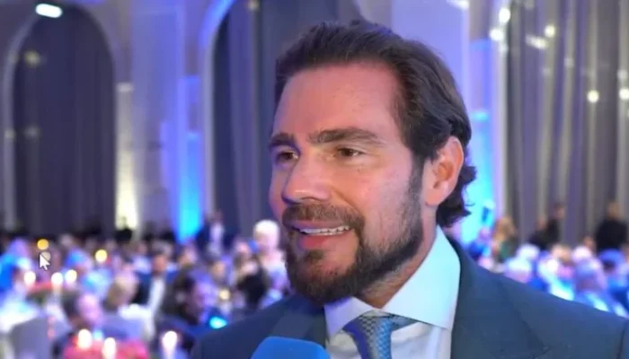 1-daniel-vorcaro-premio-lideres-2024-vencedor-empreendedorismo-reproducao-youtube-tvlide-660x372jpg