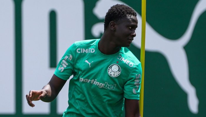Koné, zagueiro marfinense do Palmeiras — Foto: FÁBIO MENOTTI/PALMEIRASConheça o
