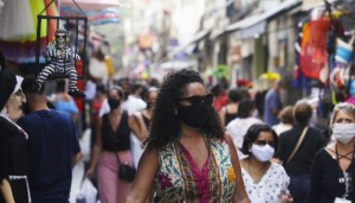 2020-10-05T131634Z_1_LYNXMPEG941AV_RTROPTP_4_HEALTH-CORONAVIRUS-BRAZIL-RIO