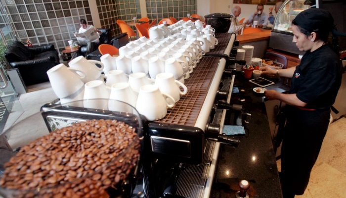 Cafeteria no Rio de Janeiro — Foto: Cafeteria no Rio de Janeiro (Foto: REUTERS/S