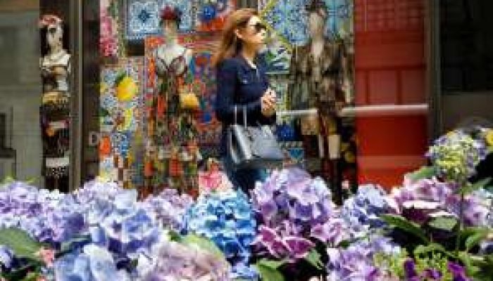 2024-09-24T143650Z_1_LYNXMPEK8N0JJ_RTROPTP_4_USA-RETAIL