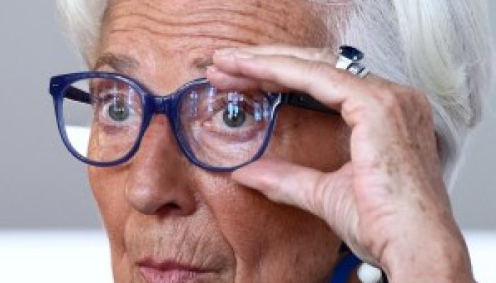 2025-05-28T110838Z_1_LYNXNPEL4R0IL_RTROPTP_4_MACRO-BCE-LAGARDE-MANDATO-1