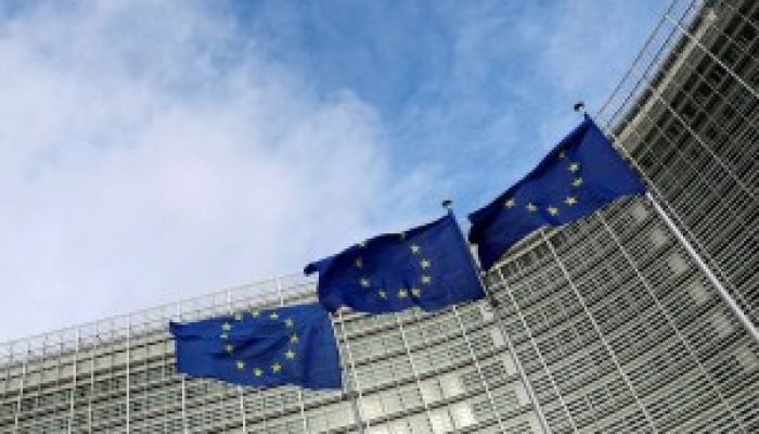 2025-08-04T143116Z_1_LYNXMPEL730KV_RTROPTP_4_UE-EUA-CONTRAMEDIDAS