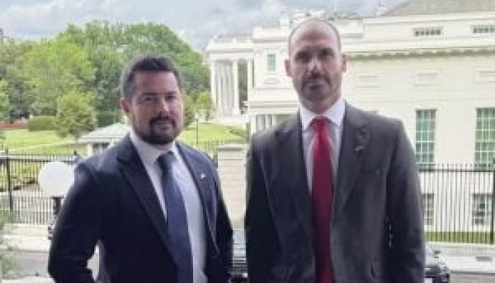 2025-08-11-17.05.48-300x197-1