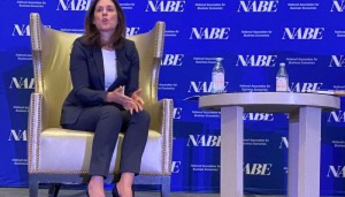 2025-08-11T184524Z_1_LYNXMPEL7A0OK_RTROPTP_4_USA-FED-LOGAN