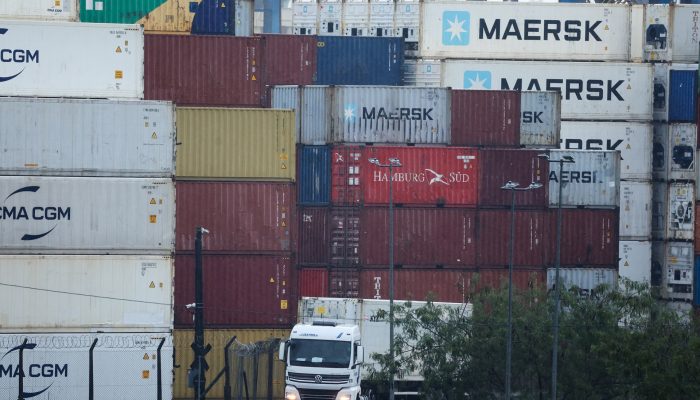 Pátio de contêineres no Porto de Santos, no Estado de São Paulo — Foto: Pátio de