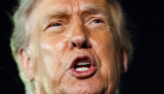 Foto: O presidente dos Estados Unidos, Donald Trump, fala com membros da imprens