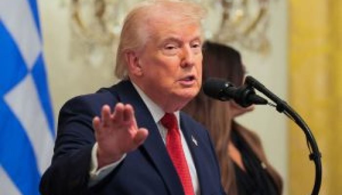 2026-03-26T203223Z_1742592697_RC2KCKAT8HT1_RTRMADP_3_USA-TRUMP-copiar-300x200-1