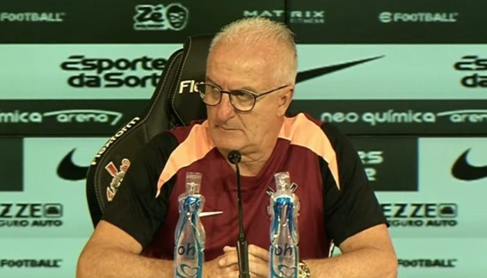 Dorival durante coletiva no Corinthians — Foto: Divulgação/Corinthians TVDorival