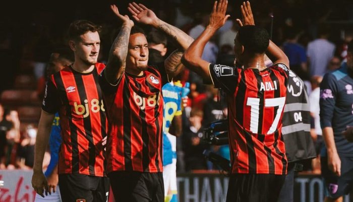Jogadores do Bournemouth comemoram gol — Foto: Reprodução/InstagramJogadores do