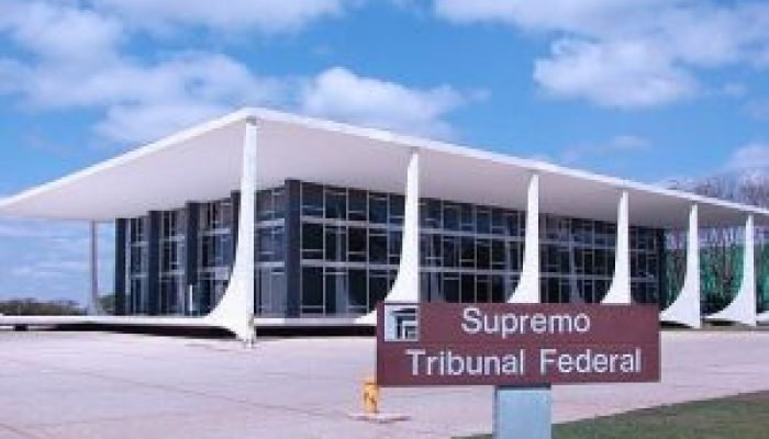 640px-Supremo_Tribunal_Federal_1091707775-1-300x225-2