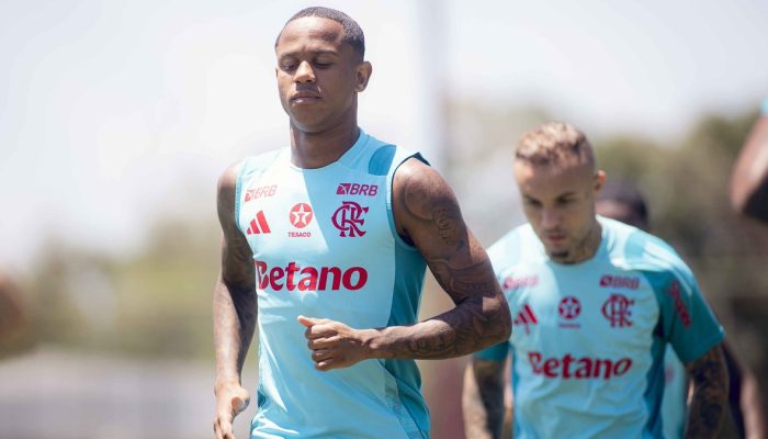 Wallace Yan será titular na estreia do Carioca 2026 — Foto: Adriano Fontes / Fla