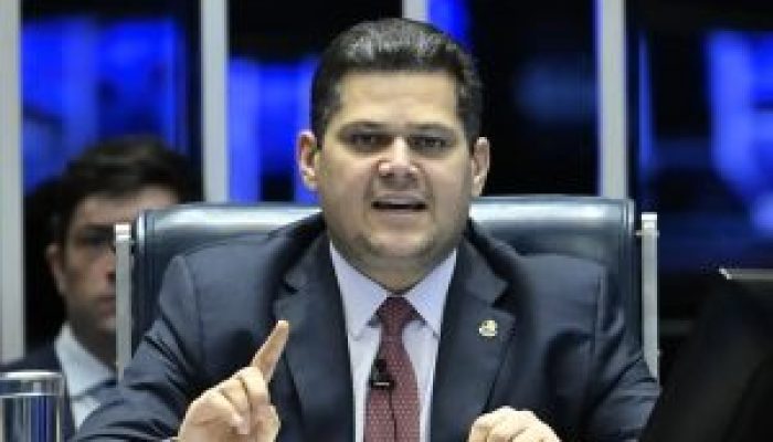 Alcolumbre-Policia-Federal-300x212-1