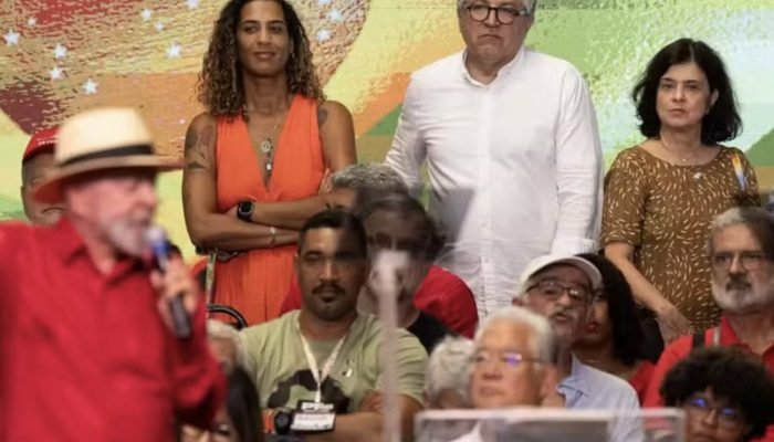 Foto: Lula com Nísia, gestão temerária na Saúde
