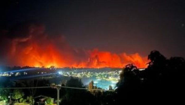 G-8BBOhXcAA41S-300x234-1