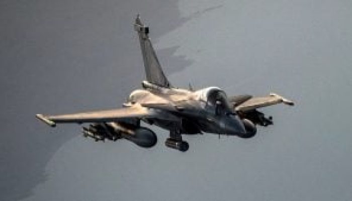 G918KjzW4AADM6P-300x169-1