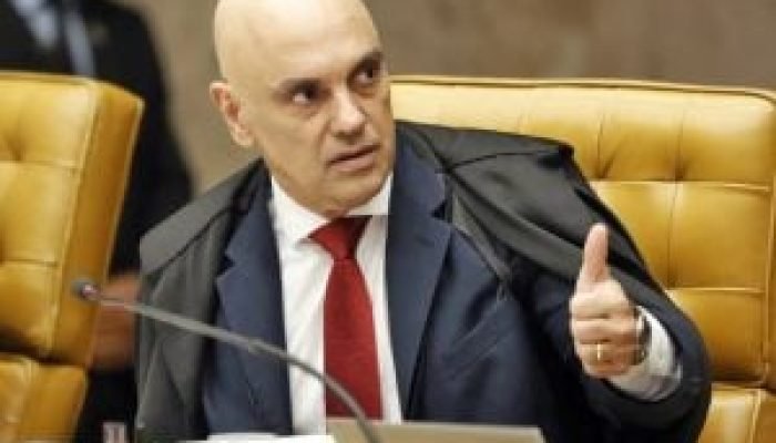 Impeachment-Moraes-300x179-1