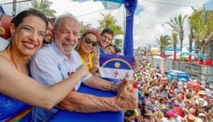 Lula-em-Recife-4-300x198-1