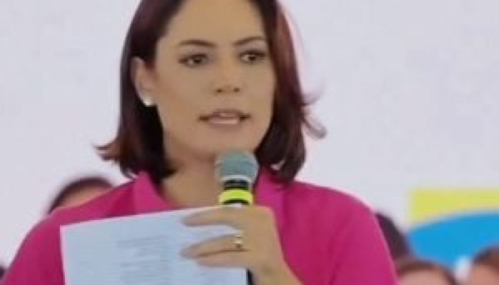 Michelle-Bolsonaro-discursa-em-evento-do-PL-Mulher-300x256-1