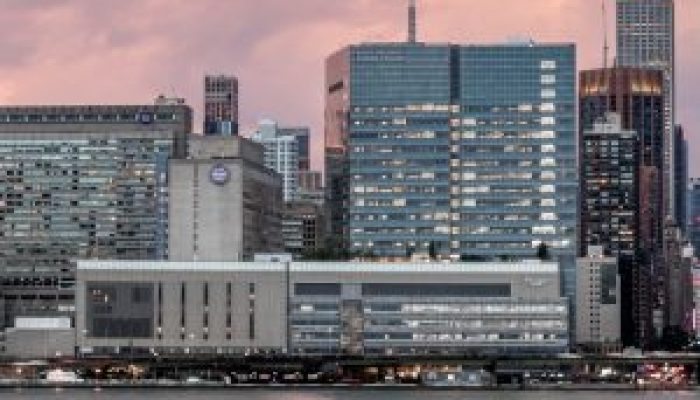 NYU_Langone_Medical_Center_41246168170-300x180-1