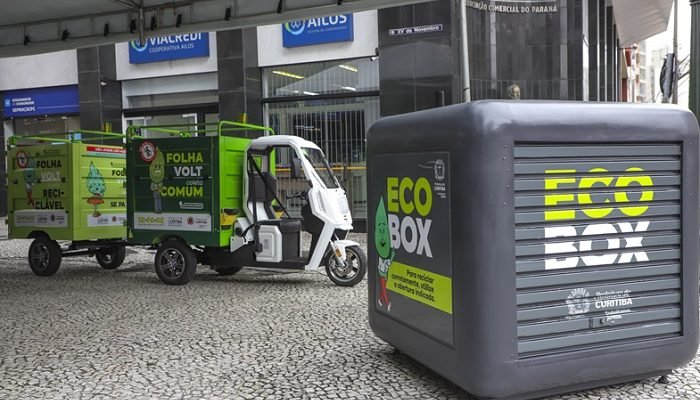 Tuk-Tuk-e-ponto-de-descarte.jpg