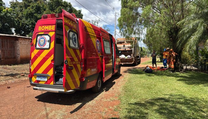 Foto: Acidente em Cascavel: jovem ferido gravemente por caminhão de lixo enquant