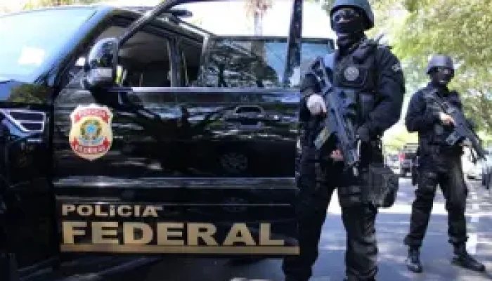 agentes-da-policia-federal-1-300x199.jpg