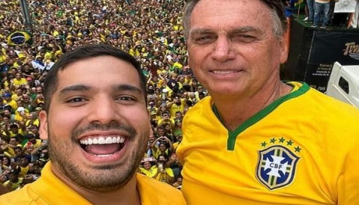 andre-fernandes-x-bolsonaro