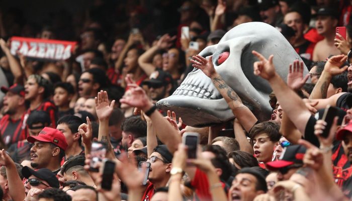 athletico-torcida-atletiba-baixada