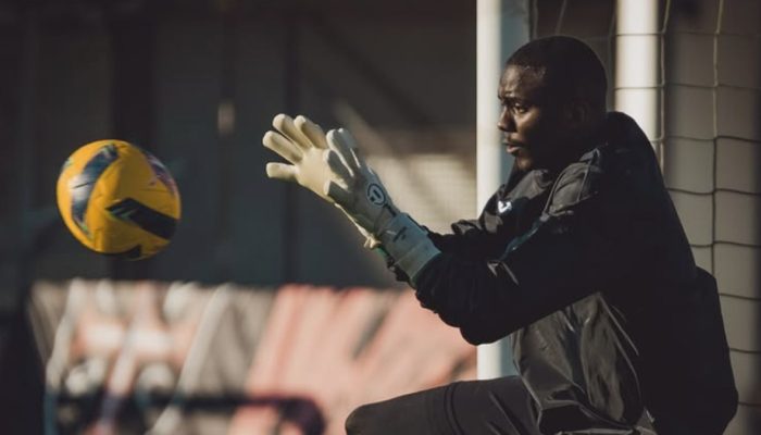 Foto: Reprodução / @a01ndrewO goleiro Andrew foi formado no Botafogo e estava no