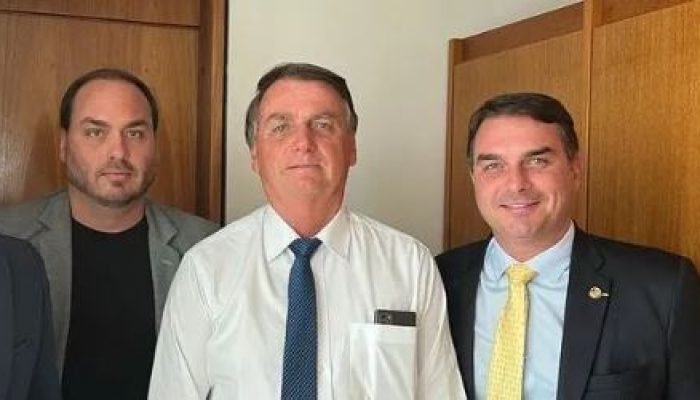 bolsonaro-x-flavio-x-carlos-flickr-cnn4