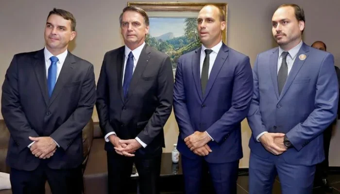 bolsonro-filhos-flavio-carlos-eduardo-div-tse-via-metropol