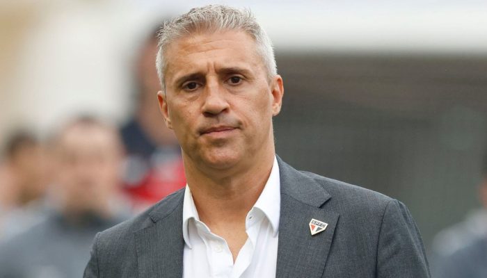 Crespo sobre seu futuro após goleada: “Quero ajudar o time” — Foto: Rubens Chiri