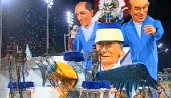 carro-alegorico-serra-alckmin-300x200-1