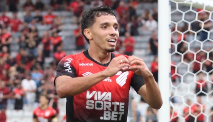 chiqueti-drama-volta-athletico