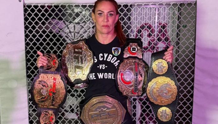 cris-cyborg-cinturoes-mma