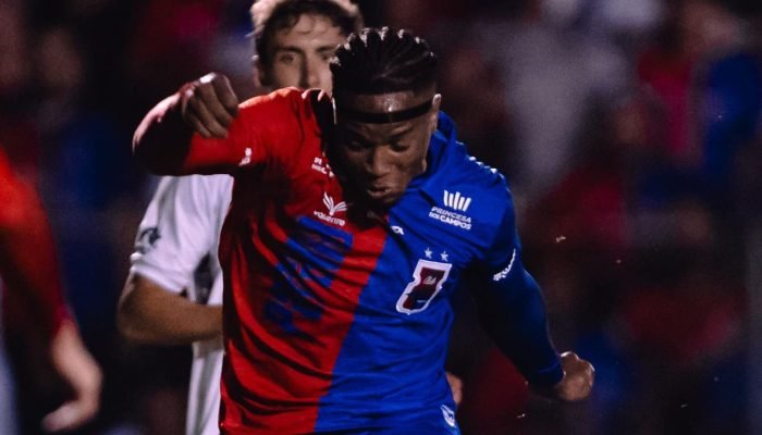 daniel-cruz-gol-parana-clube-estreia-segundona