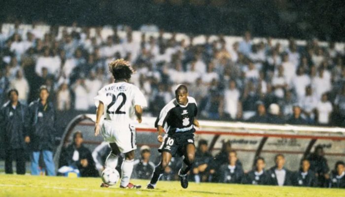 Foto: Arquivo CorinthiansEdilson Capetinha no Mundial de Clubes de 2000 pelo Cor