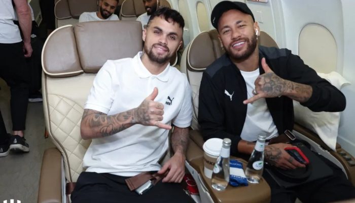 Michael e Neymar atuaram juntos no Al-Hilal, da Arábia Saudita — Foto: Reproduçã