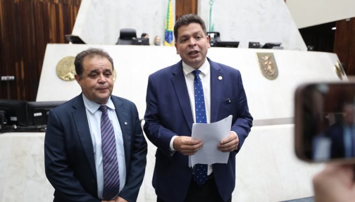 Deputados Batatinha e Gugu Bueno (à dir.), ambos do PSD. — Foto: Deputados Batat
