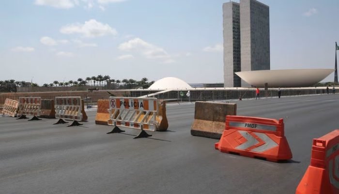 esplanada-ministerios-fechada-protesto-caminhoneiros-898772073