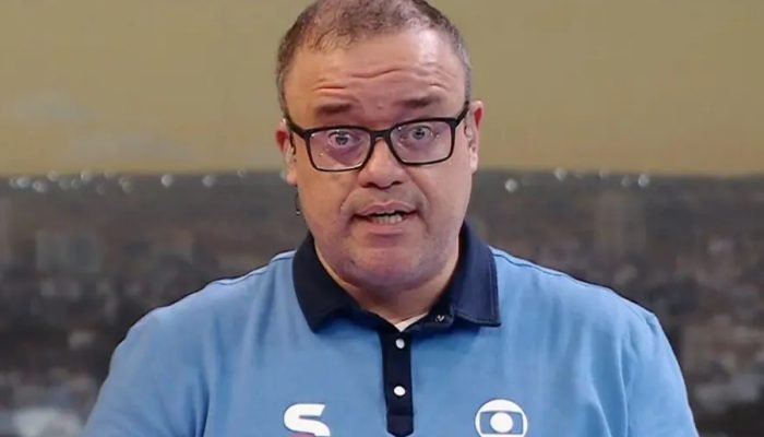everaldo-marques-sofre-com-calor-copa-1