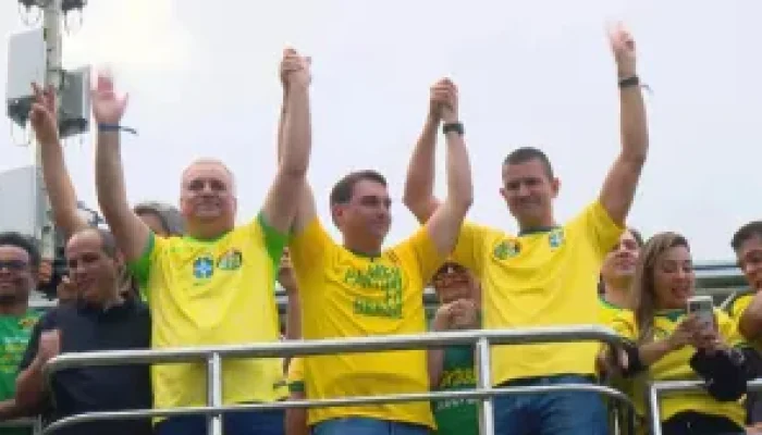 flavio-bolsonaro-ato-inaugural-300x169.jpeg